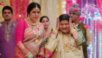 Meri Saas Bhoot Hai 1st March 2023 Som, Gaura Get Married Episode 33