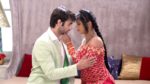 Savitri Devi College Hospital 21st April 2018 Saachi and Veer’s tender moments! Episode 246