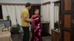 Chotya Bayochi Mothi Swapna 8th February 2024 The Fear Stricken Gautami Episode 449