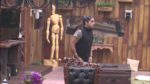 Bigg Boss S8 Face Reader ‘Janardhan’ Predict the future of BiggBoss 8 Ep 130