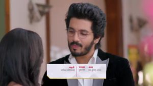 Udne Ki Aasha 1st April 2025 Pari Avoids Investment Talk Episode 384